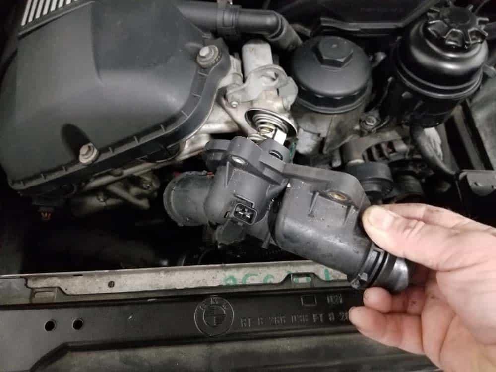 See B0493 in engine